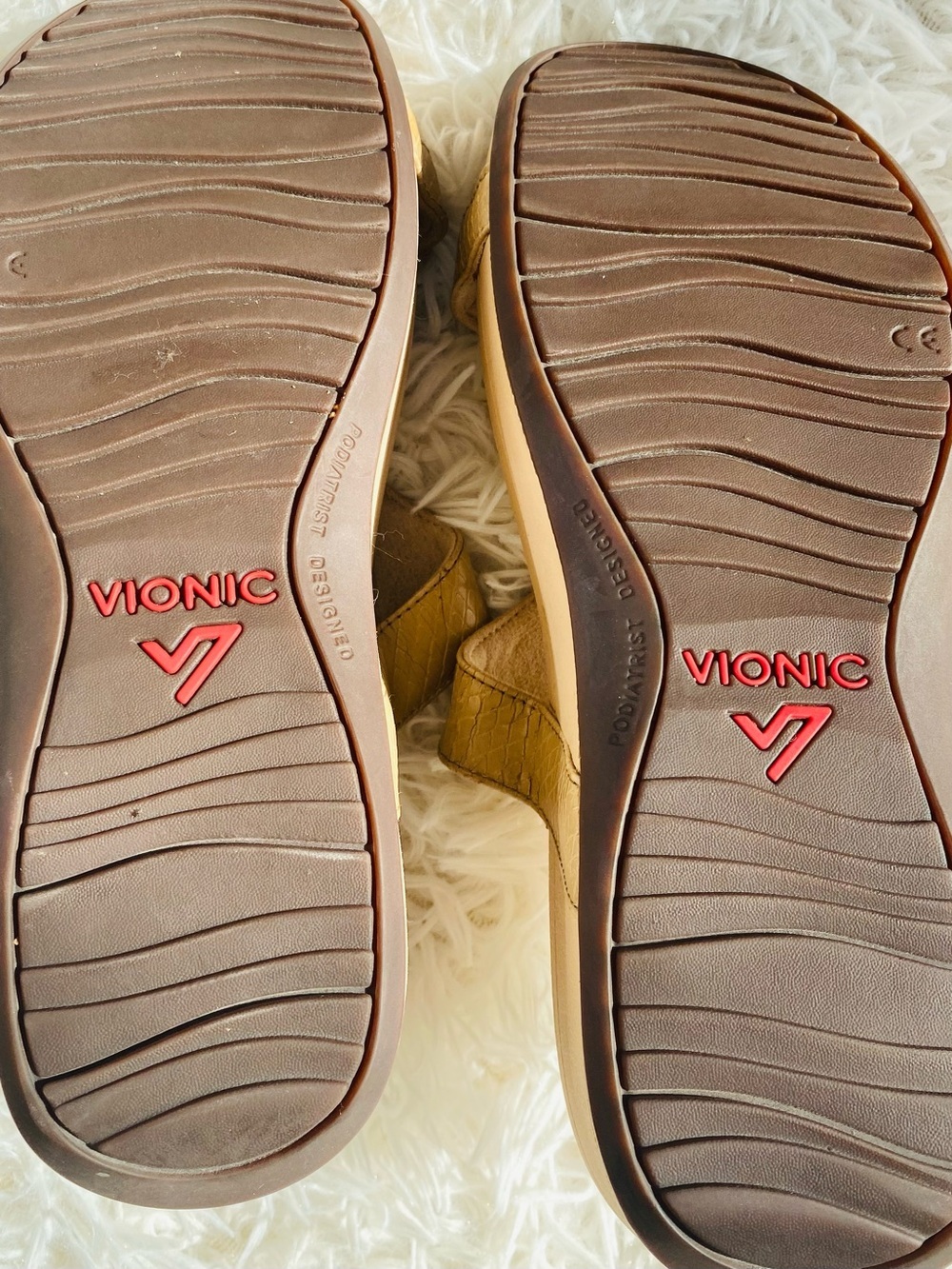 Vionic Ellie Adjustable Sandals Tan Snakesskin Embossed Comfort Slides Women’s 8 - Picture 4 of 9